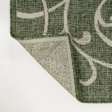 Maribel Traditional Classic All-Over Scroll Area Rug